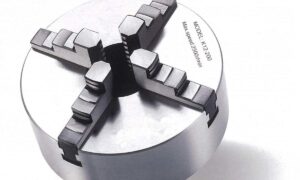 Uchwyt tokarski czteroszczękowy OPTIMUM Odlewany Camlock, mocowanie pojedyncze Optimum  Ø 250 mm Camlock DIN ISO 702-2 nr 6 (3442884)